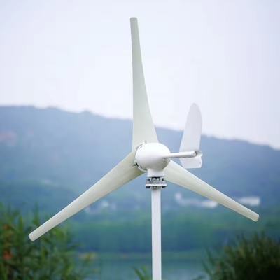 安価な5KWの風力太陽光発電システム 純粋な正弦波インバーターと低周波