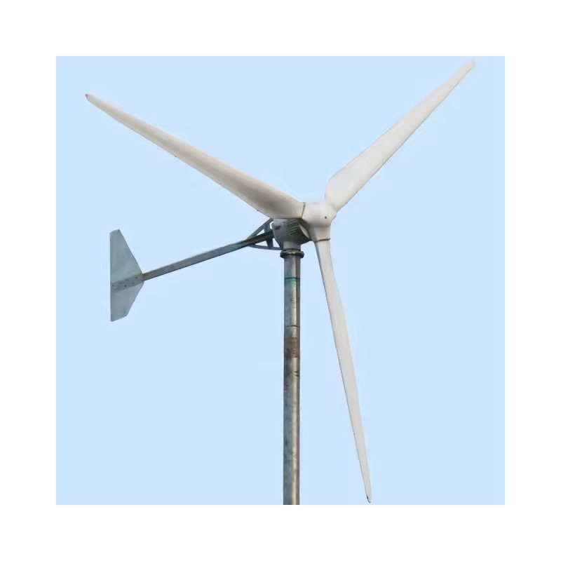 風力タービン 家庭用発電のための高度な風力と太陽光混合エネルギーシステム